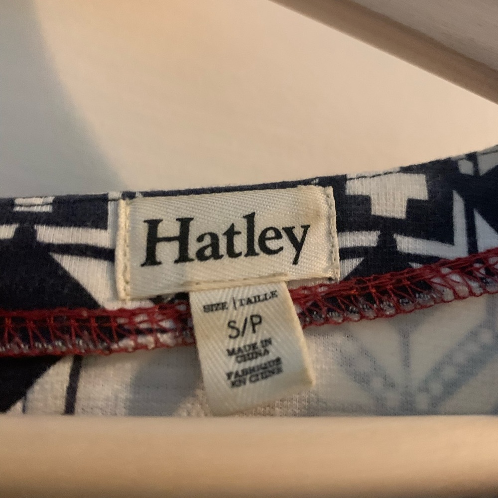 Hatley - Picture 3 of 3